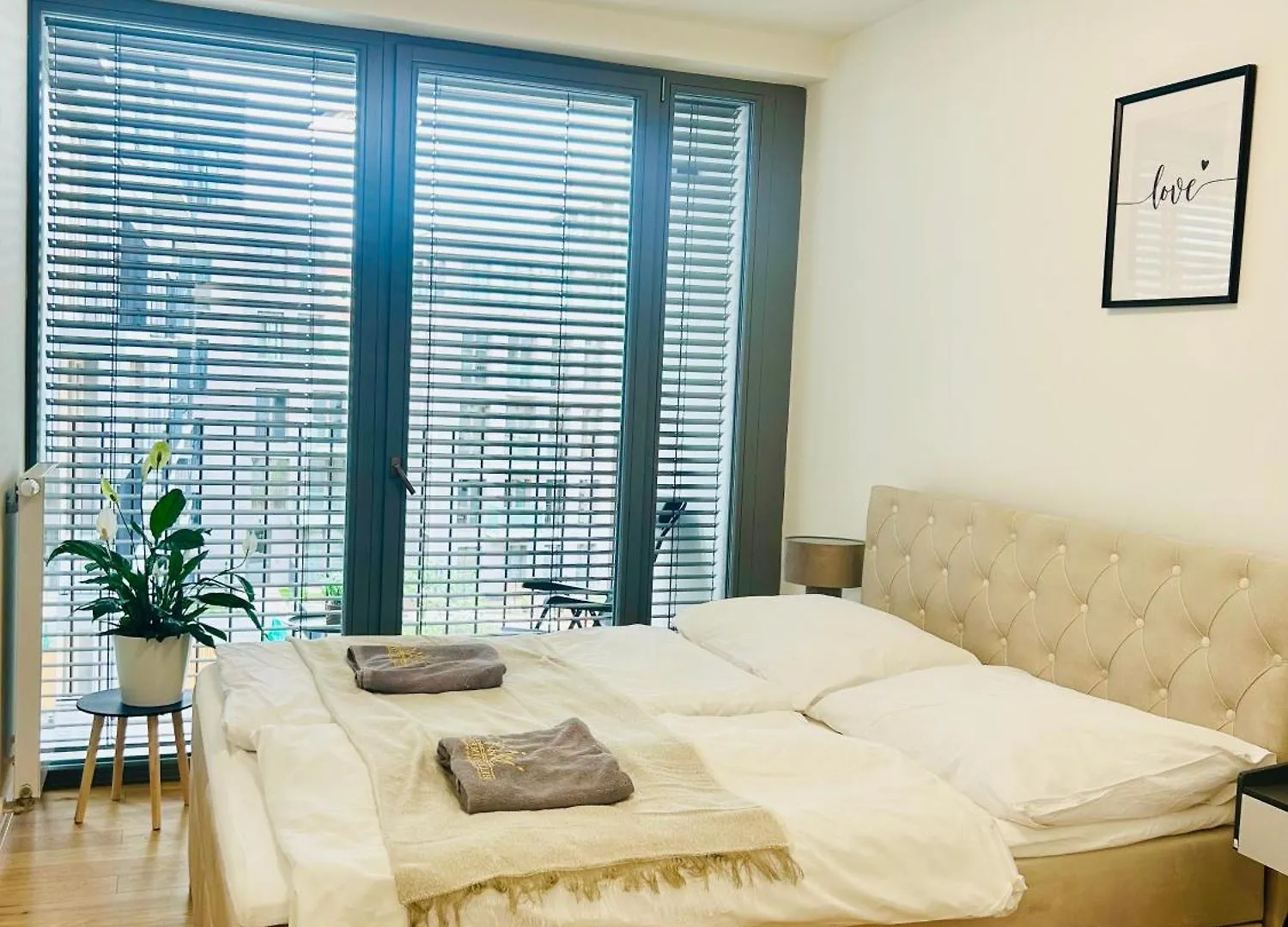Luxury Apartments With Beautiful Views Prag